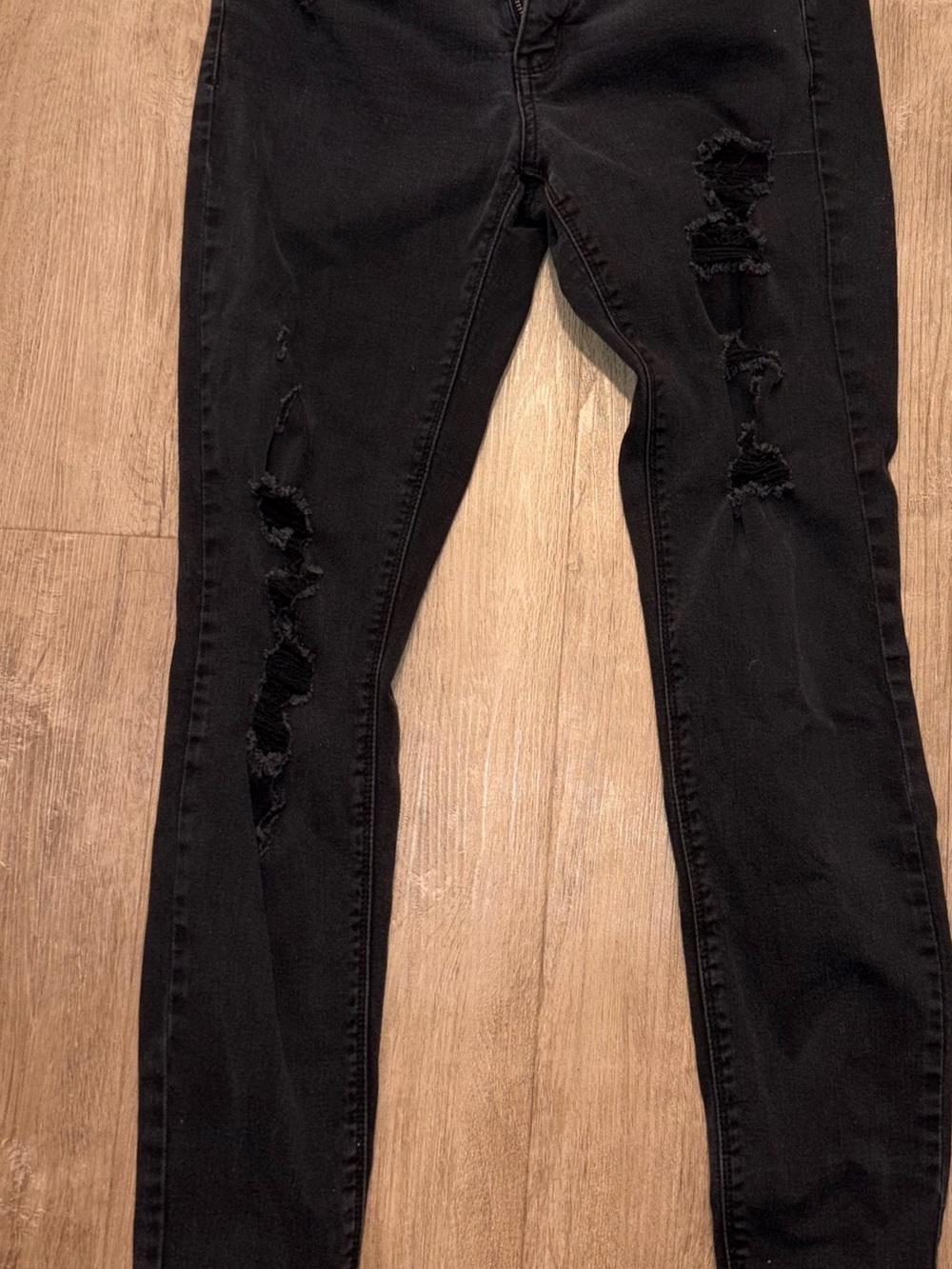 Mudd Black Distressed Skinny Jeans
